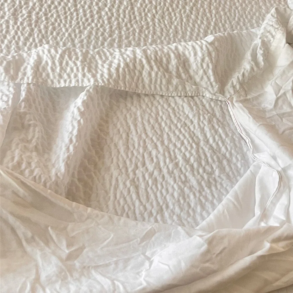Standard Textile Cumulus Queen Top Duvet Cover Centium Core No Iron Ripple White